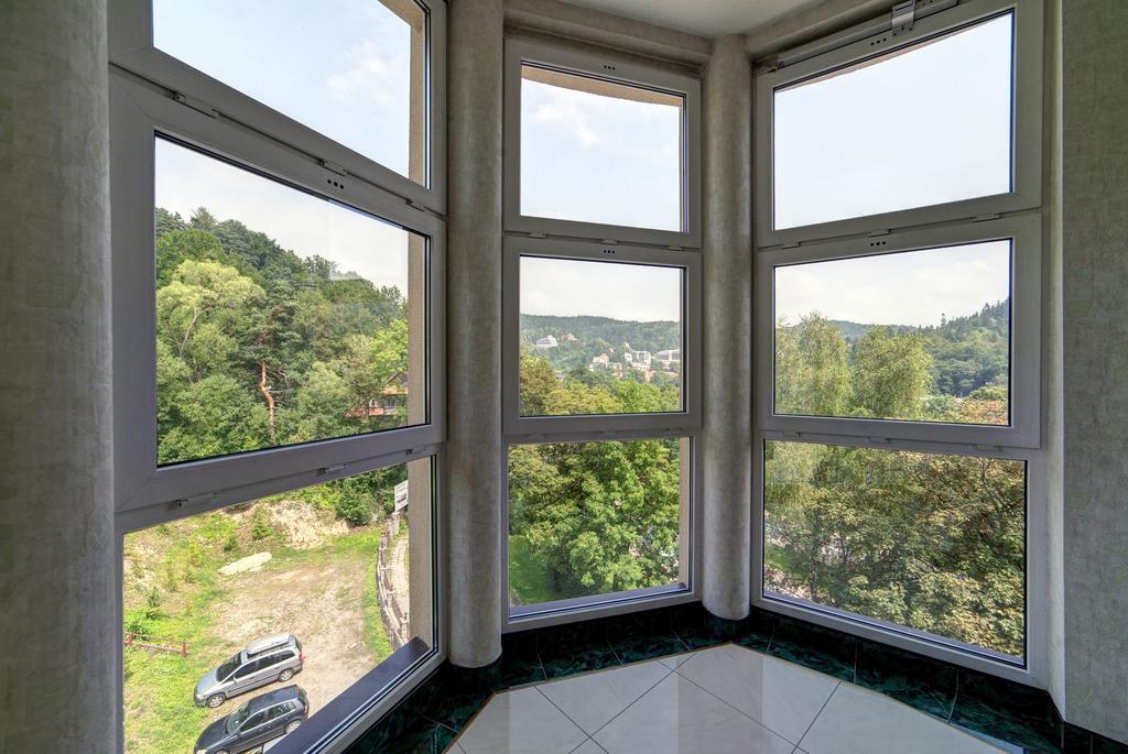 Pensjonat Henryk Krynica-Zdrój Exteriör bild