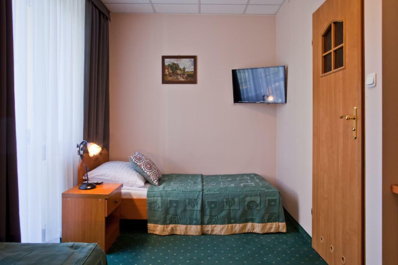 Pensjonat Henryk Krynica-Zdrój Exteriör bild
